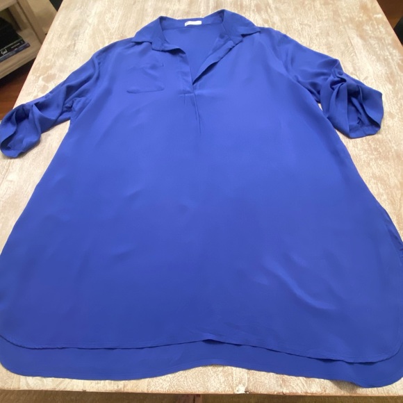 Ladies ๐ฏ percent cotton lightweight flowy blouse with little pocket - Picture 7 of 12